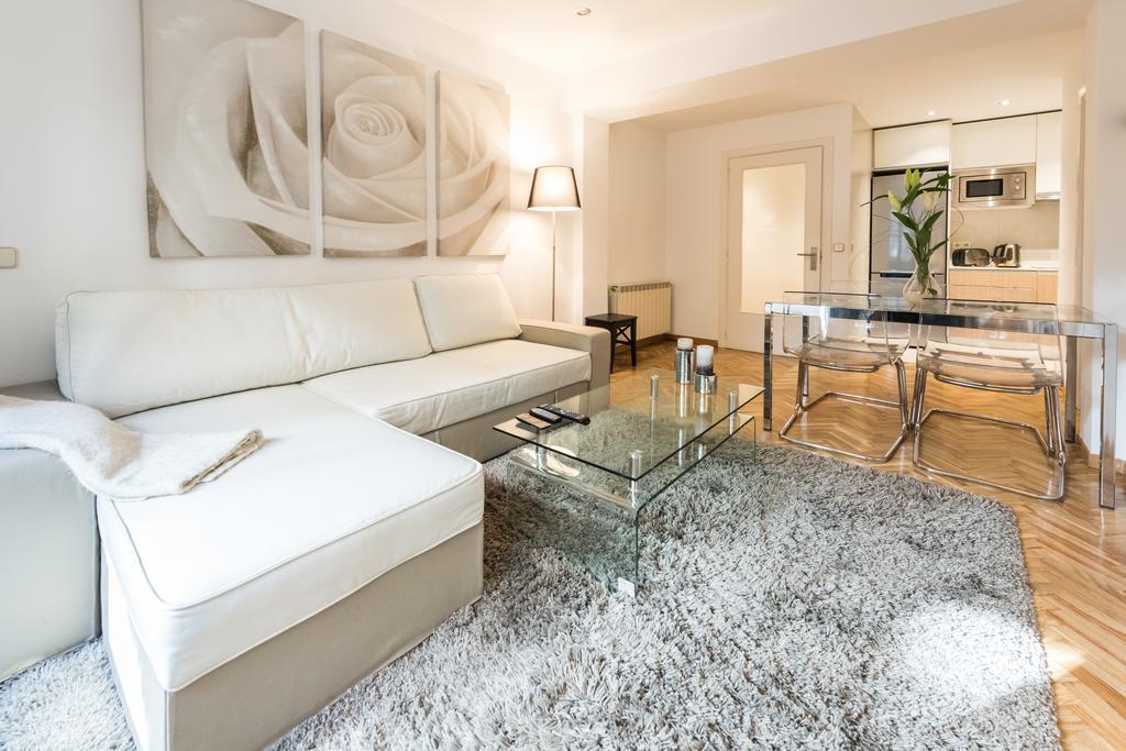 Malasana Boutique Apartment มาดริด ภายนอก รูปภาพ