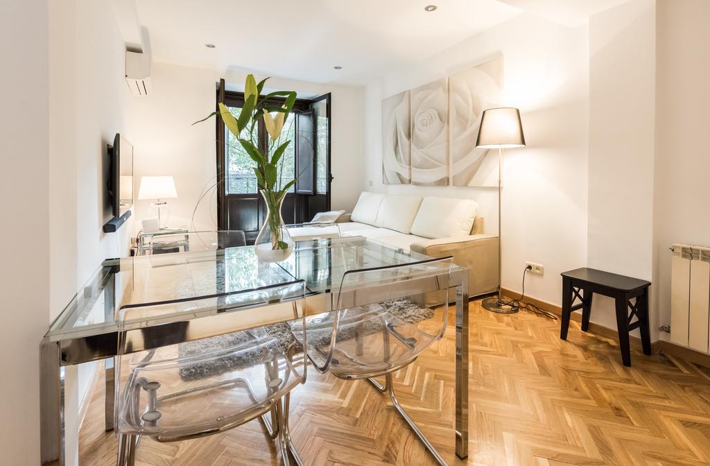 Malasana Boutique Apartment มาดริด ภายนอก รูปภาพ