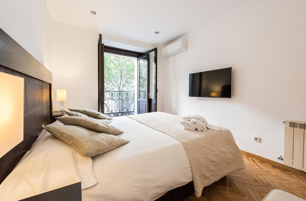 Malasana Boutique Apartment มาดริด ภายนอก รูปภาพ