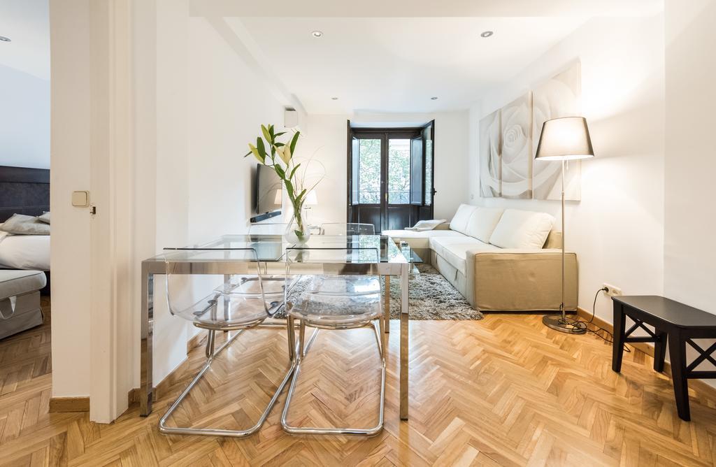 Malasana Boutique Apartment มาดริด ภายนอก รูปภาพ