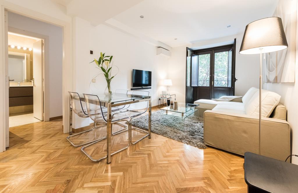 Malasana Boutique Apartment มาดริด ภายนอก รูปภาพ